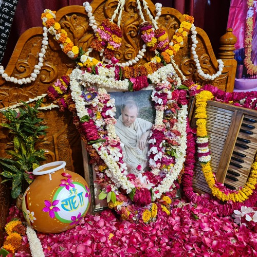 Sripad Aindra Prabhu’s vyasa-puja